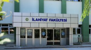 İlahiyat Mezunları İçin 2025 Atama Durumu ve Din Kültürü Maaşları İlahiyat Mezunları İçin 2025 Atama Durumu ve Din Kültürü Maaşları