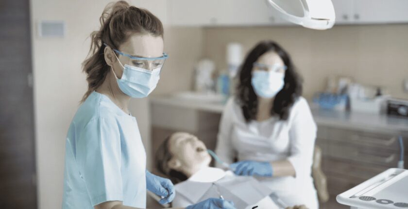 Diş Hekimi Maaşı 2025 – Devlette ve Özelde Diş Doktoru Maaşları Diş Hekimi Maaşı 2025 – Devlette ve Özelde Diş Doktoru Maaşları