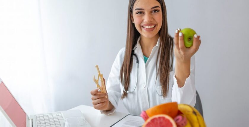 Diyetisyen Maaşı 2026: Kamuda ve Özel Sektörde Güncel Rakamlar