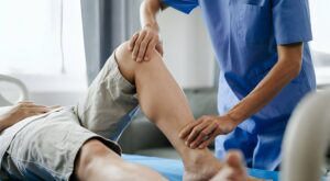 Fizyoterapist Maaşı 2026: Devlet Hastanesi ve Özel Klinik Farkları