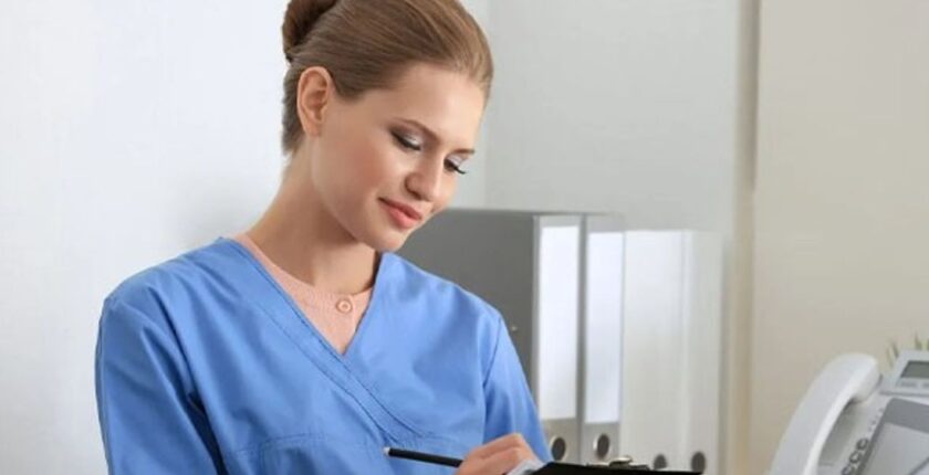 Tıbbi Sekreter Maaşı 2026: Devlet ve Özel Hastanelerde Güncel Maaşlar